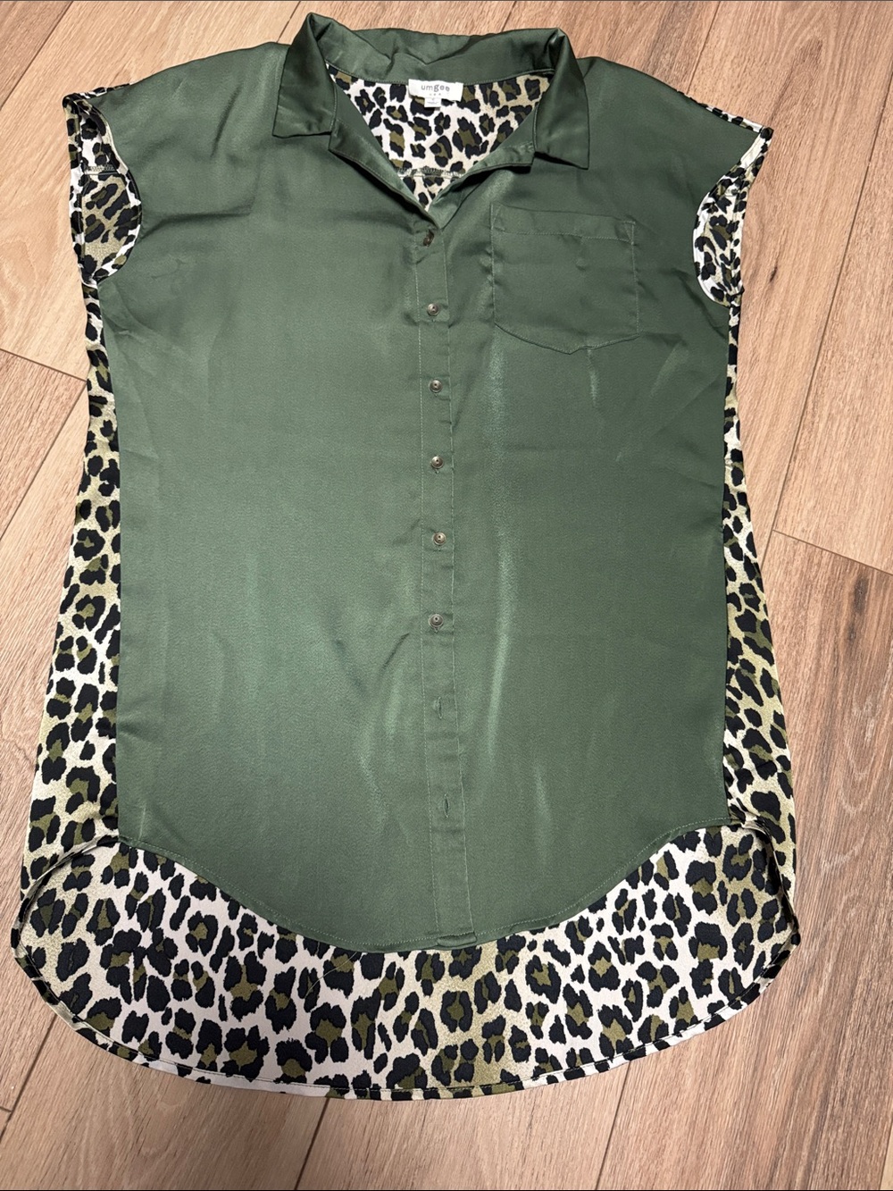 Umgee NWOT S OVERSIZED Green cheetah SATINY Button-Front HI/low shirt dress